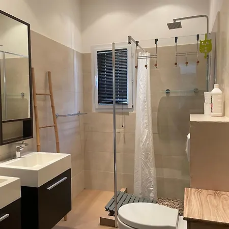 Jessy Porto-vecchio * Porto-Vecchio (Corsica)